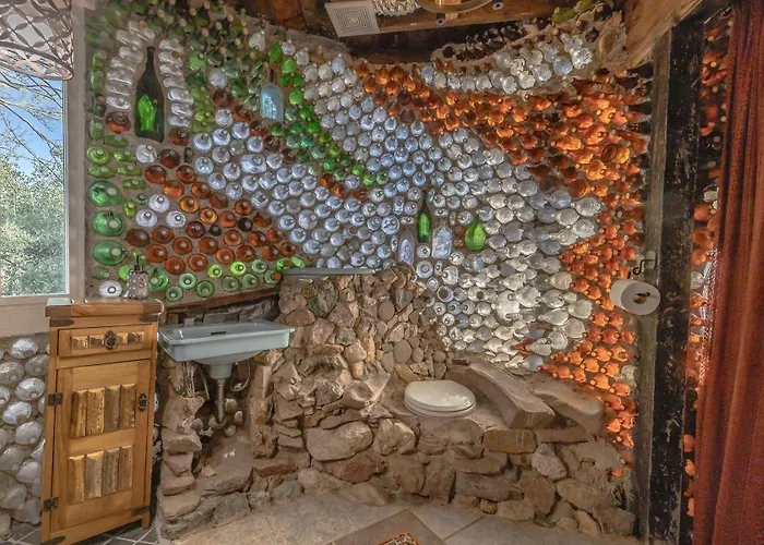 Holiday home Bottle House - Both Main And Tucson
