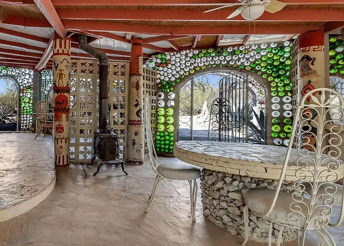 Holiday home Bottle House - Both Main And